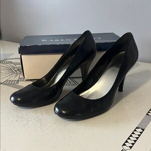 Karen Scott Classic Black Heels